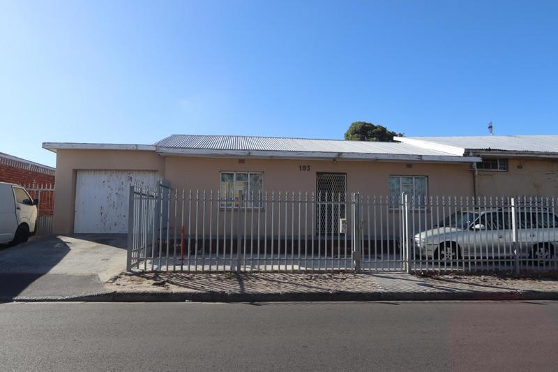 To Let 2 Bedroom Property for Rent in Belgravia Western Cape